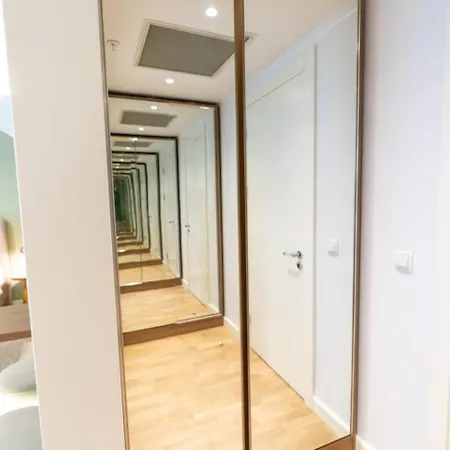 1-bdr Getaway With Poolgym Near Taksim Square Apartament *