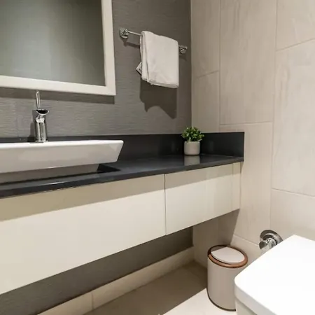 1-bdr Getaway With Poolgym Near Taksim Square *